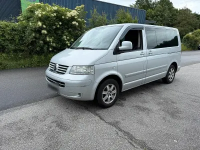 Gebraucht VW Multivan 130 PS (95 kW) 2005 Silber Van / Kleinbus