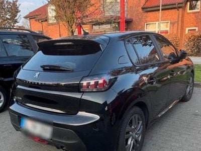 Gebraucht Peugeot 208 75 PS (55 kW) 2022 Schwarz Kleinwagen