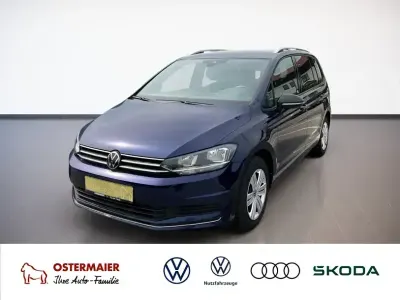 Second-hand VW Touran Comfortline 150 CP (110 kW) 2024 Albastru Monovolum