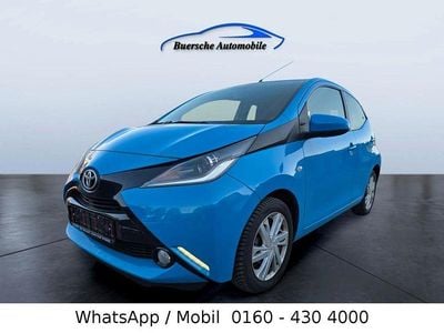 Usata Toyota Aygo X-play 69 CV (50 kW) 2017 Blu Utilitaria
