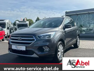 Gebraucht Ford Kuga 150 PS (110 kW) 2019 Magneticgrau (metallic) SUV
