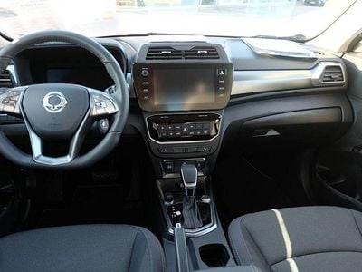 Neu Ssangyong (KGM) Tivoli 163 PS (119 kW) 2026 Braun SUV