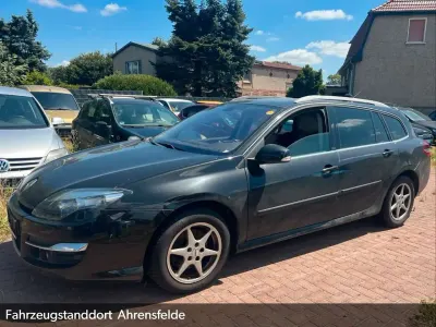 Gebraucht Renault Laguna GrandTour Initiale 173 PS (127 kW) 2011 Schwarz Kombi
