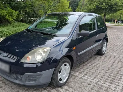 Gebraucht Ford Fiesta 69 PS (50 kW) 2006 Blau Kleinwagen