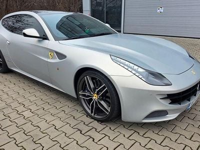 Usata Ferrari FF 659 CV (484 kW) 2015 Grigio Station wagon