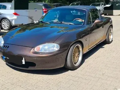 Gebraucht Mazda MX5 140 PS (102 kW) 1998 Braun Cabrio