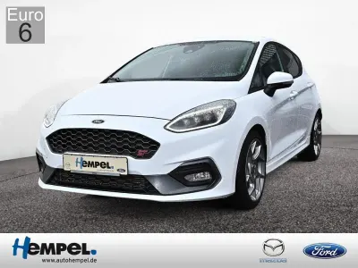 Gebraucht Ford Fiesta ST 200 PS (147 kW) 2020 Weiss / frozen white Kleinwagen