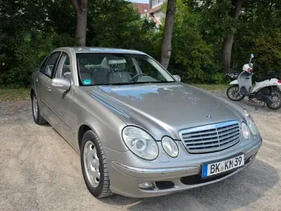 Gebraucht Mercedes E200 Elegance 163 PS (119 kW) 2005 Silber Limousine