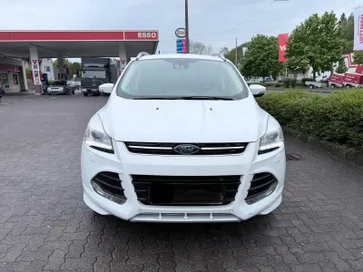 Używany Ford Kuga Individual 179 KM (131 kW) 2016 Biały SUV