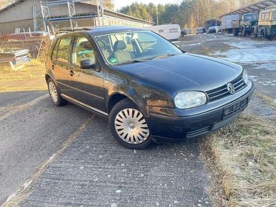 Schwarz Gebraucht 2001 VW Golf Edition Limousine | 1.599 € (Guter Preis)