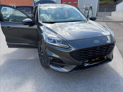 Second-hand Ford Kuga ST-Line X 190 CP (139 kW) 2020 Gri SUV