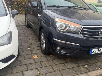 Gebraucht Ssangyong (KGM) Rodius 163 PS (119 kW) 2013 Van / Kleinbus