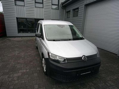 Gebraucht VW Caddy Basis 122 PS (89 kW) 2021 Reflexsilber metallic Van / Kleinbus