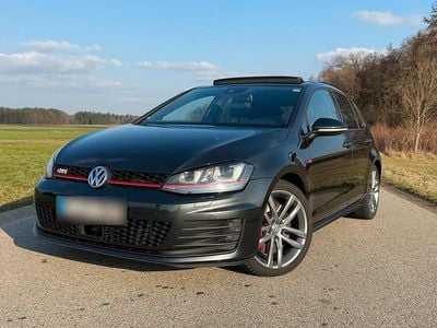 Gebraucht VW Golf VII GTI 230 PS (169 kW) 2015 Grau Kleinwagen