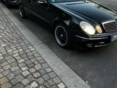 Gebraucht Mercedes E200 Avantgarde 163 PS (119 kW) 2004 Limousine
