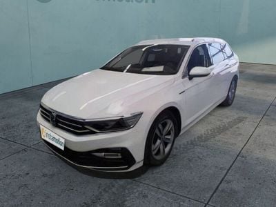 Usata VW Passat R-line 200 CV (147 kW) 2022 Bianco Station wagon