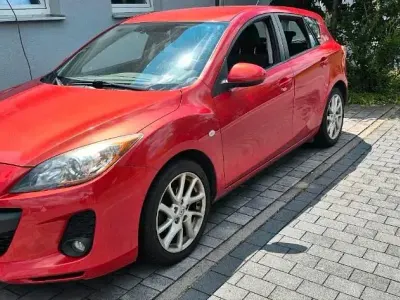 Gebraucht Mazda 3 105 PS (77 kW) 2012 Rot Limousine