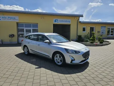 Gebraucht Ford Focus 120 PS (88 kW) 2020 Silber Limousine