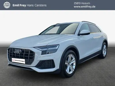Używany Audi Q8 Sport 286 KM (210 kW) 2023 Biały SUV