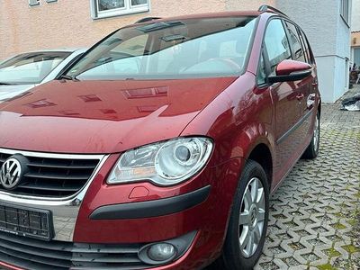 Rot Gebraucht 2009 VW Touran Van / Kleinbus | 4.800 €