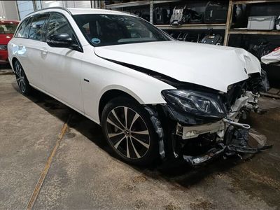 gebraucht Mercedes E300 S213 2019 Hybrid Unfall