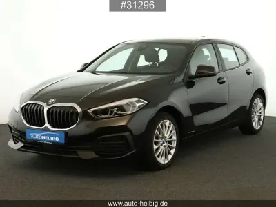 Gebraucht BMW 120 Advantage 190 PS (139 kW) 2023 Schwarz Kleinwagen
