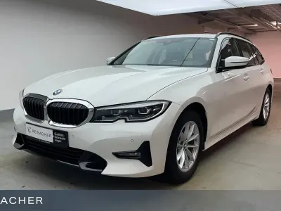 Gebraucht BMW 320 Sport Line 190 PS (139 kW) 2022 Weiß Limousine