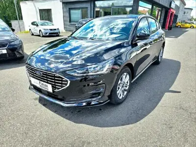 Gebraucht Ford Focus Titanium 125 PS (91 kW) 2025 Obsidianschwarz metallic Limousine