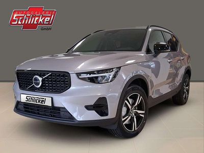 Neu Volvo XC40 Plus 163 PS (119 kW) 2025 Aurora silver SUV