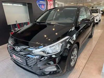 Gebraucht Hyundai i20 YES! 101 PS (74 kW) 2019 Schwarz Kleinwagen