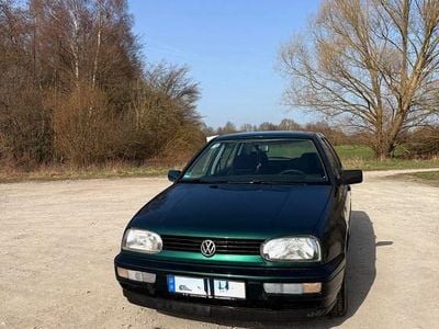 Gebraucht VW Golf III 75 PS (55 kW) 1997 Grün Limousine