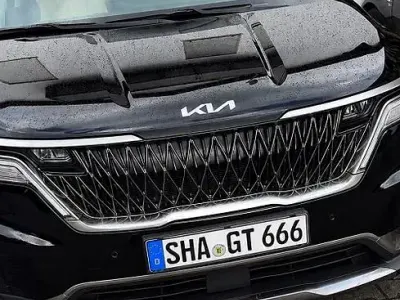 Gebraucht Kia Carnival 203 PS (149 kW) 2022 Schwarz Van / Kleinbus