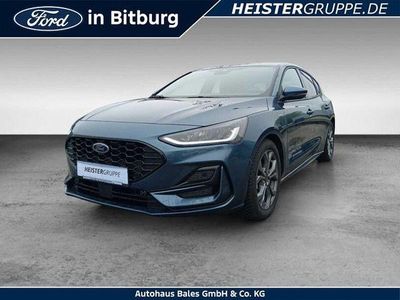 Blau Gebraucht 2024 Ford Focus ST-Line Limousine | 22.900 € (Fairer Preis)