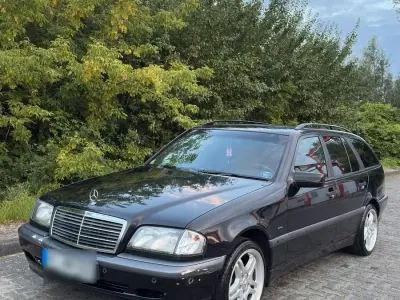 Gebraucht Mercedes C180 122 PS (89 kW) 1999 Schwarz Kombi