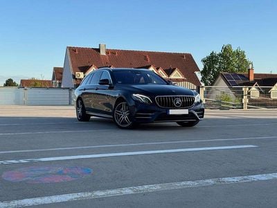Usata Mercedes E400 AMG line 340 CV (250 kW) 2018 Blu Berlina