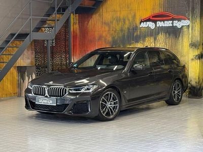 Grau Gebraucht 2023 BMW 530 M Sport Kombi | 45.900 € (Fairer Preis)