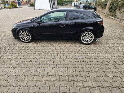 Opel Astra GTC
