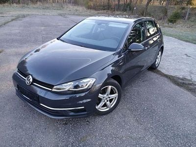 Gebraucht VW Golf VII Highline 150 PS (110 kW) 2020 Grau Limousine