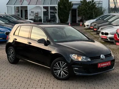 Gebraucht VW Golf VII Allstar 125 PS (91 kW) 2016 Schwarz Limousine