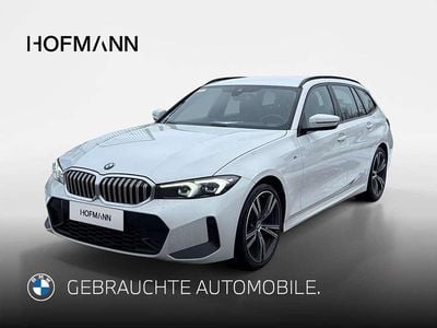 Alpinweiß uni Gebraucht 2022 BMW 320 M Sport Kombi | 30.806 € (Guter Preis)