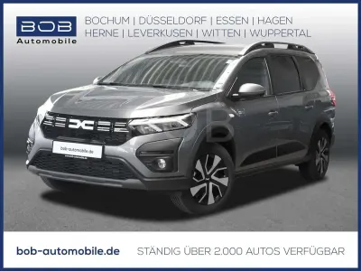 Second-hand Dacia Jogger Expression 141 CP (103 kW) 2025 Gri Monovolum