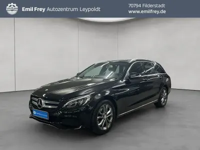 Gebraucht Mercedes C180 Avantgarde 156 PS (114 kW) 2015 Schwarz Kombi
