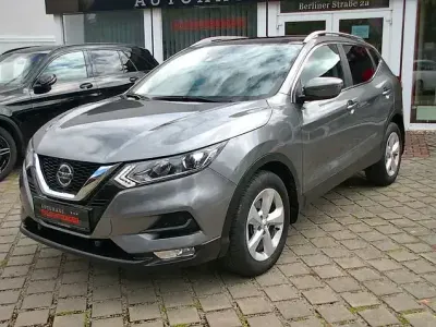 Gebraucht Nissan Qashqai N-Connecta 159 PS (116 kW) 2019 Grau SUV