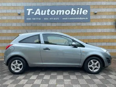 Gebraucht Opel Corsa 69 PS (50 kW) 2012 Silber Kleinwagen