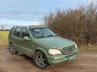 Usata Mercedes ML230 Urban 150 CV (110 kW) 1999 Verde SUV