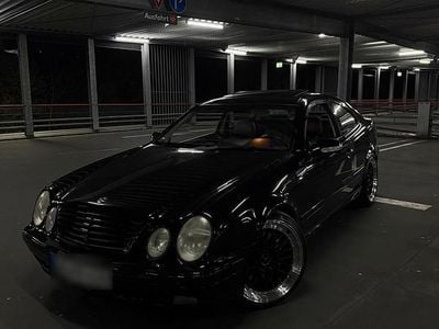 Usata Mercedes CLK430 279 CV (205 kW) 2000 Nero Coupé