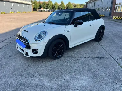 Gebraucht Mini Cooper S 192 PS (141 kW) 2019 Weiß Kleinwagen