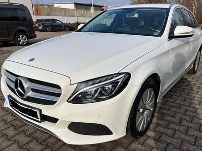 Weiß Gebraucht 2015 Mercedes C220 Avantgarde Limousine | 15.200 € (Guter Preis)