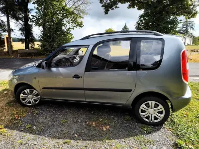 Gebraucht Skoda Roomster 86 PS (63 kW) 2010 Grau Van / Kleinbus