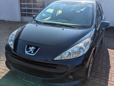 Gebraucht Peugeot 207 Tendance 95 PS (69 kW) 2007 Blau Kleinwagen